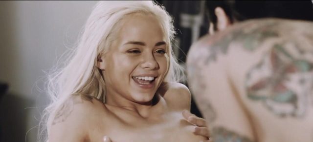 Elsa Jean Dan Joanna Angel Siap Sambut Hari Besar, Tapi Arabelle Dan Sovereign Malah Asyik Bercinta Di Kantor Suzy