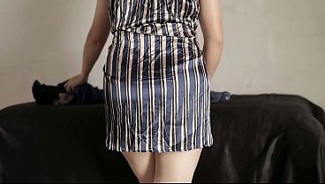 Gadis Indo Lagi Asik Beres-beres, Tanpa Celana Dalam, Tiba-tiba Ditembus Kontol Dari Belakang