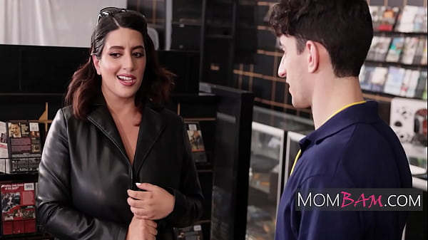 Kutangkap Basah Kau Di Sini Bersama Suamimu