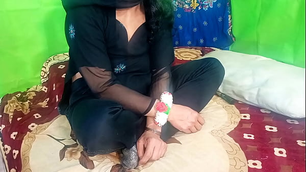 Bhabhi Muslim Seksi Berdaster Dihardcore Anal Kasar Sama Kontol Dever India, Ngentot Doggystyle Anus Sampai Tembus