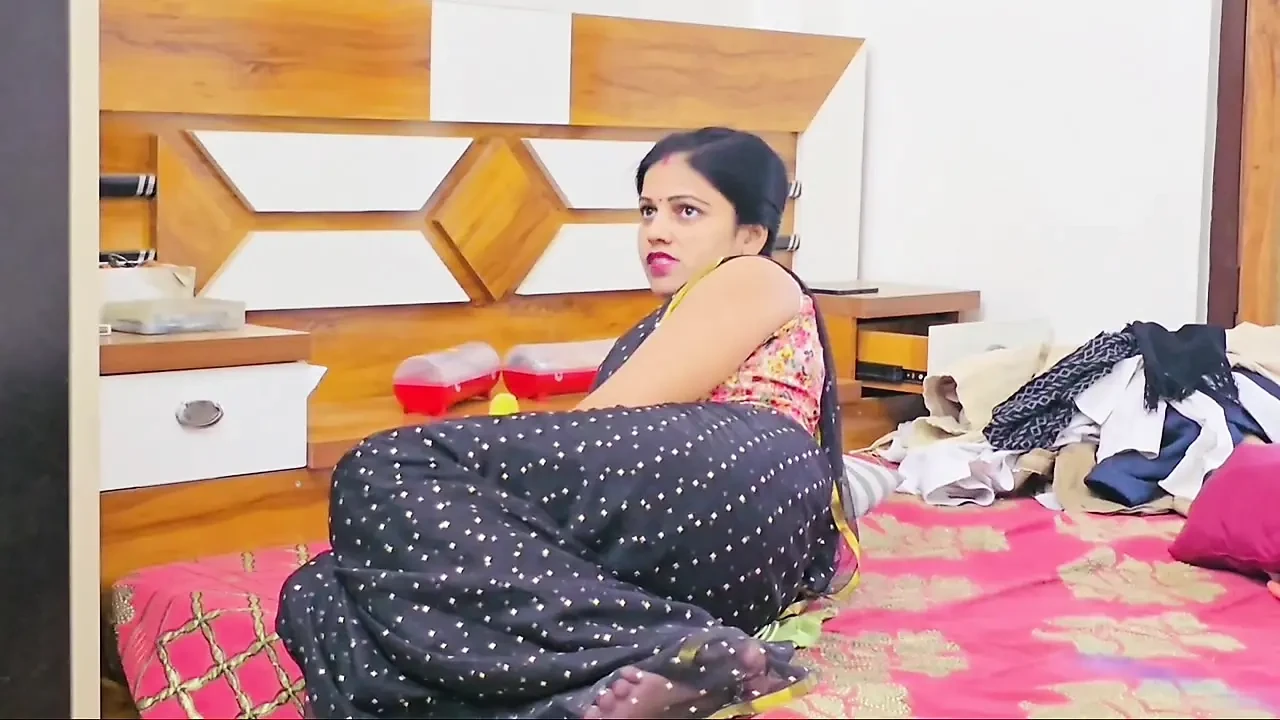 My Milkman Ask For The Bill Payment, Indian Village Bhabhi Paying Milk Bill By Hardfuck In Kitchen With Hindi Audio.