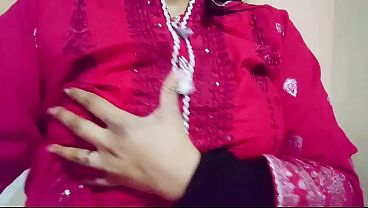 Desi Bhabi Ko Chod Ke Pani Nikal Diya, Hindi Audio Mein Suno Garam Garam
