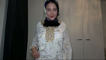 Pov – Ngencengin Kakak Tiri Muslim Pakai Hijab, Romantis Tapi Bikin Muncrat