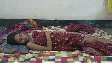 Desi Bhabhi Digawe Tetangga Sampai Muncrat Keras