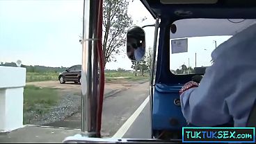 Ibu-ibu Thailand Amatir Dicegat Di Pinggir Jalan Terus Dibawa Muter-muter Buat Main.