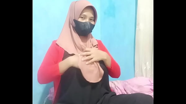Gadis Berjilbab Colmek Pakai Dildo Sampe Crot Nih.
