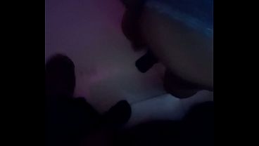 Mama Muda 31 Tahun, Pusing Digoyang. Dan Temennya Mabuk Sampe Crot.