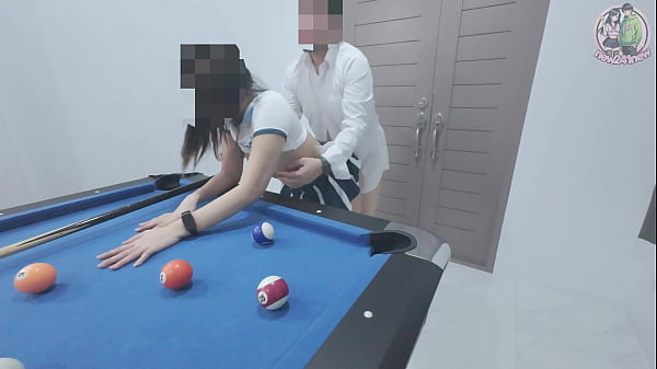 Cewek Thailand Manjat Meja Biliar… Terus Dientot Keras Sampai Meringis!