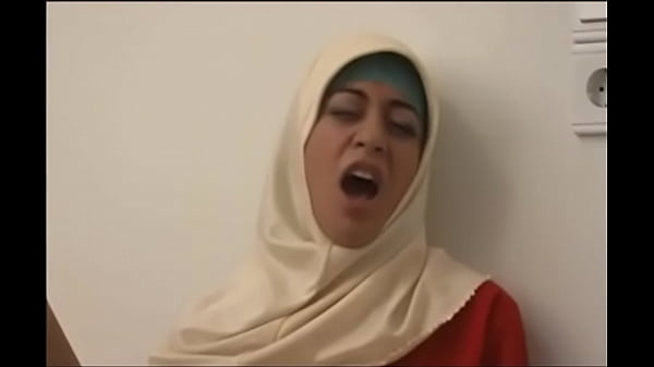 1101689 Cewek Arab Berjilbab, Siap Digoyang Hot
