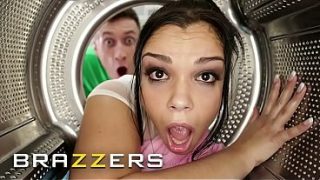 Nggak Sengaja Macet, Langsung Ngewe Brutal Sama Bintang-bintang Top Brazzers Di Kompilasi Panas Ini