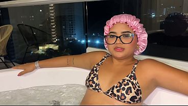 Madrastra Jalang Mandi Telanjang Bareng Anak Tiri Di Jacuzzi, Sambil Minta Digenjot Pas Bokap Lagi Pergi