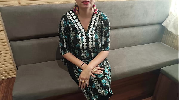 Jija Ji Ketagihan Ngintip Tubuh Seksi Saali, Langsung Gas Colok Memek Dan Bontotnya Sambil Teriak Hindi.