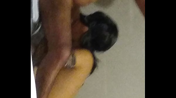 Neha Ngocok Kontol Kakak Tirinya Sambil Mandi, Suara Desahan Basah Bikin Makin Panas