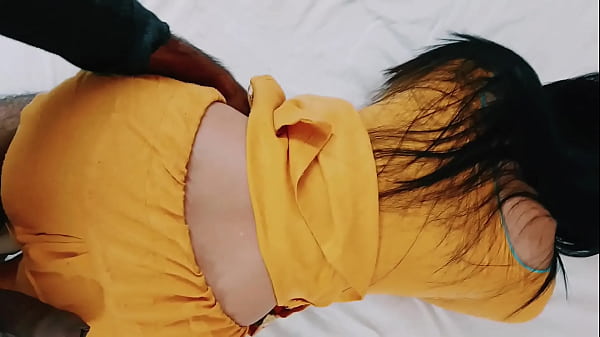 Desi Chachi Lagi Ngentot Gila, Crot Di Mana-mana