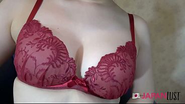 Pantat Besar Cewek Jepang Dikocok Sampe Crot Di Memek