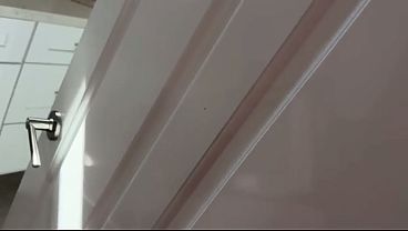 Ibu Tiri Montok Penuh Rahasia, Napsu Terpendam ~ Lauren Phillips ~ Fantasi Di Rumah Sendiri ~ Scott Stark