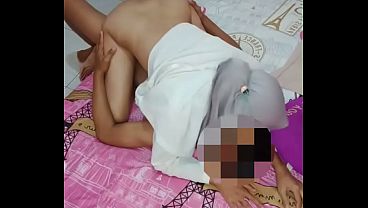 Viral Cewek Hijab Berondong Selingkuh Seru Sama Temen Suami, Bikin Ngilu!