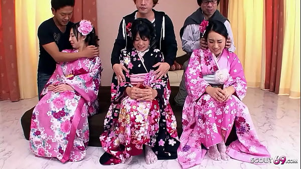 Langka! Pesta Seks Jepang Sama Tiga Cewek Jav Imut, Bulu Memek Lebat Bikin Ngiler.