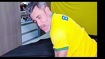 Orang Arab Datang Ke Brasil Dan Memancingkan Kontol Ke Dalam Lubang Pantat Si Gemoy Brasil (cuplikan)
