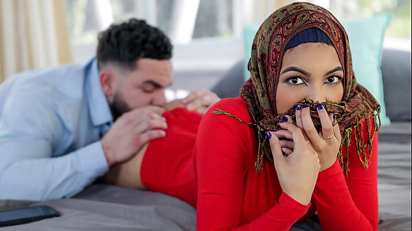 Gue Bakal Ngajarin Lo Beberapa Hal Sebelum Lo Nikah, Dek, Biar Suami Lo Puas Sama Istri Barunya.