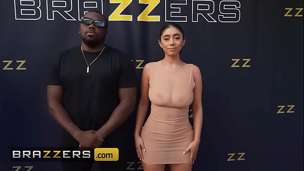 Brandol – Violet Myers Buka-bukaan Lobang Pantat Buat Paparazi