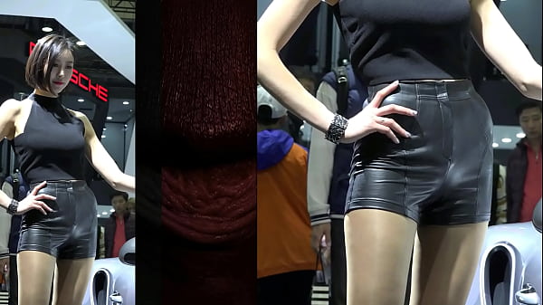 Gadis China Nari Pakai Hotpants Kulit Bikin Greget, Goyangannya Bikin Ngiler.