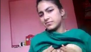 Desi Cewek Bugil Ngentot Sendiri Video Mms