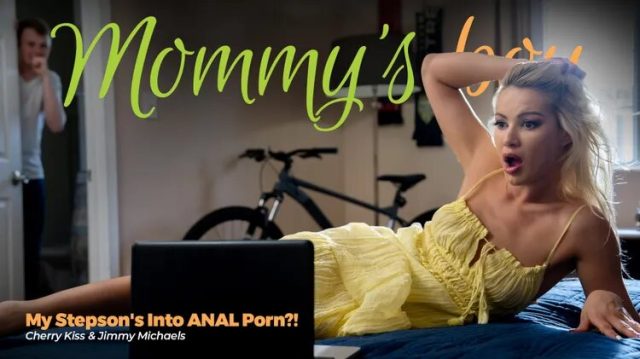 Ibu Tiri Panas, Anak Tiri Doyan Ngentot Pantat?!
