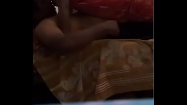 Desi Istri Lagi Nunggingin Suami, Siap Digebukin Sampai Minta Ampun