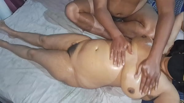 Bokep India Bhabhi Bugil Disundul Sampai Puas