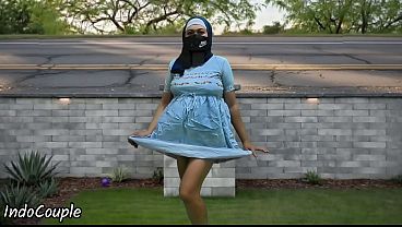 Hijab Mahasiswi Jogging Di Tempat Umum, Ngentot Bayaran Buat Cuan