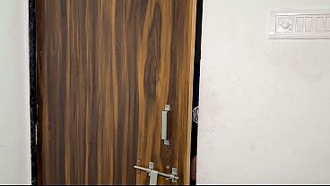 Kakak Tiri Yang Nggak Ada Pacar, Akhirnya Dia Yang Menggantikan Semua Kebutuhan