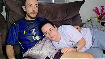 Kakak Tiri Digoda Adik Kandung Pas Nonton Bola Brasil, Makin Panas Sambil Ngeliatin