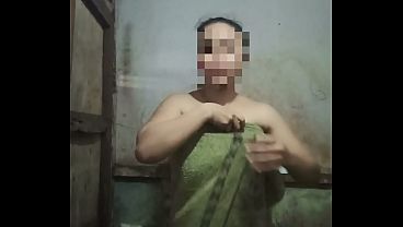 Pengen Mandi Sambil Ngentot Bareng Kamu, Siap-siap Basah Kuyup.