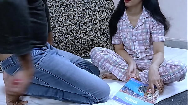 Mosi Ki Ladki Ko Nanga Karke Chod Diya, Saali Ki Chikhein Ghar Mein Goonj Rahi Thi