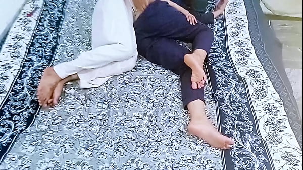 Desi Polos Manis, Cewek Malu-malu Pertama Kali Ngerasain Enaknya, Video Desa Cewek Pertama Kali Ngewe